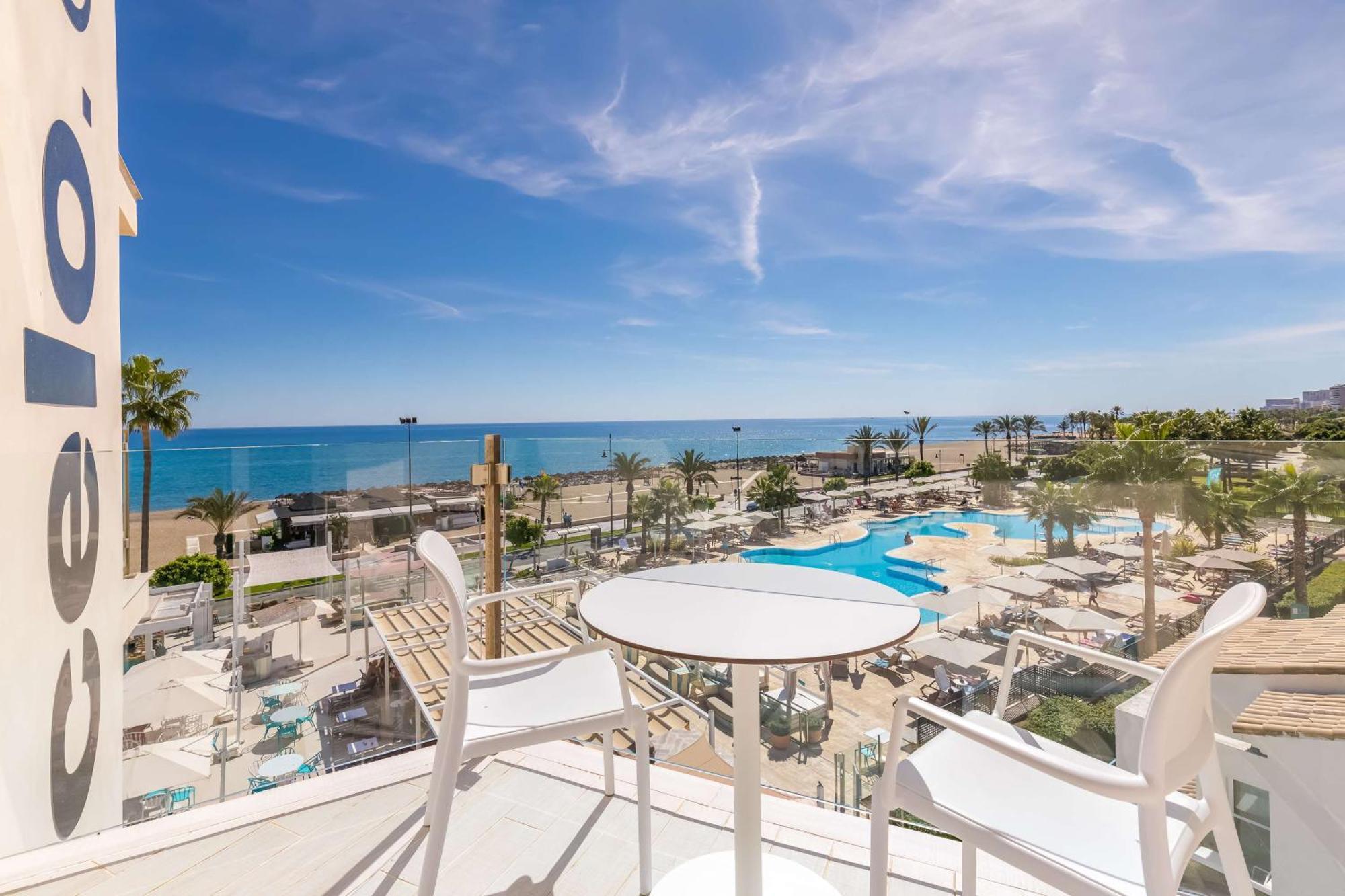 فندق Occidental Torremolinos Playa المظهر الخارجي الصورة